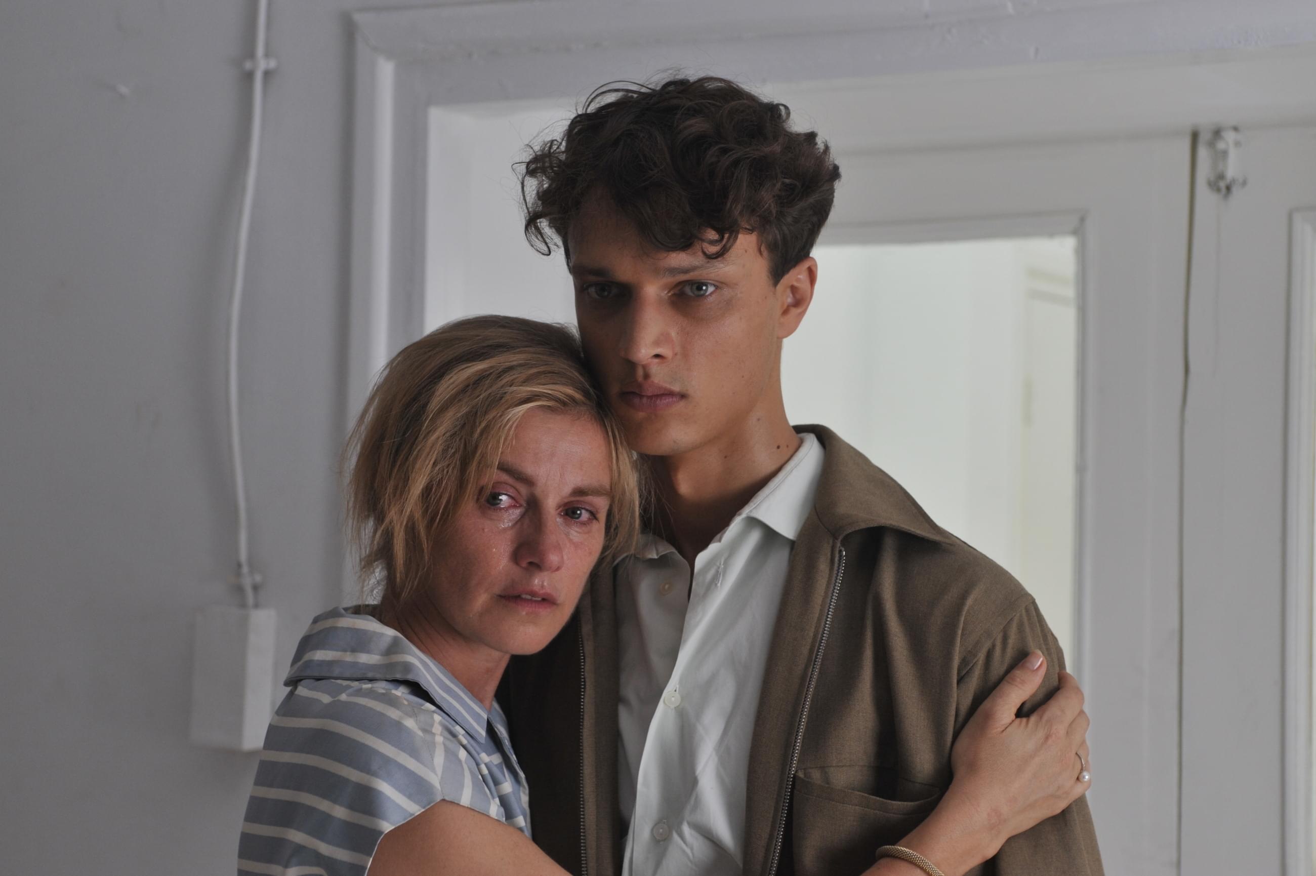 DOX – What the Day Owes the Night